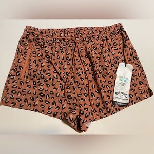 BILLABONG BRAND NEW LADIES ADVENTURE DIVISION EARTH BOARD SHORTS-LARGE